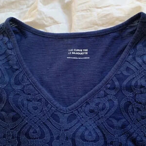 The Curved  Tee, blue, with a blue lace overlay short sleeve T-shirt